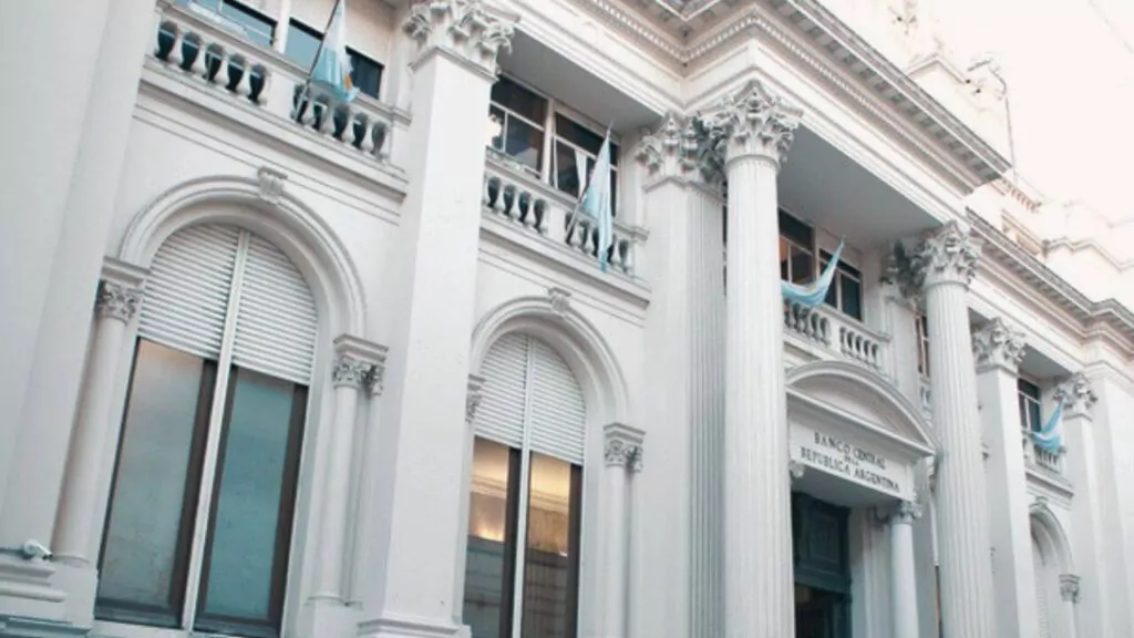 Argentina’s Bold Rate Cut to 80% Amid Cooling Inflation: A Surprising Twist